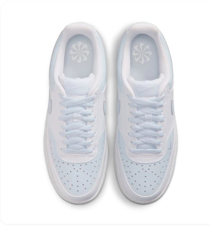Nike Low-Top Sneakers - White & Pale Blue