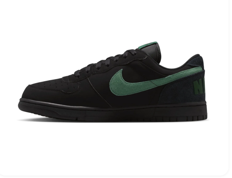 Nike Low-Top Sneakers - Black & Forest Green