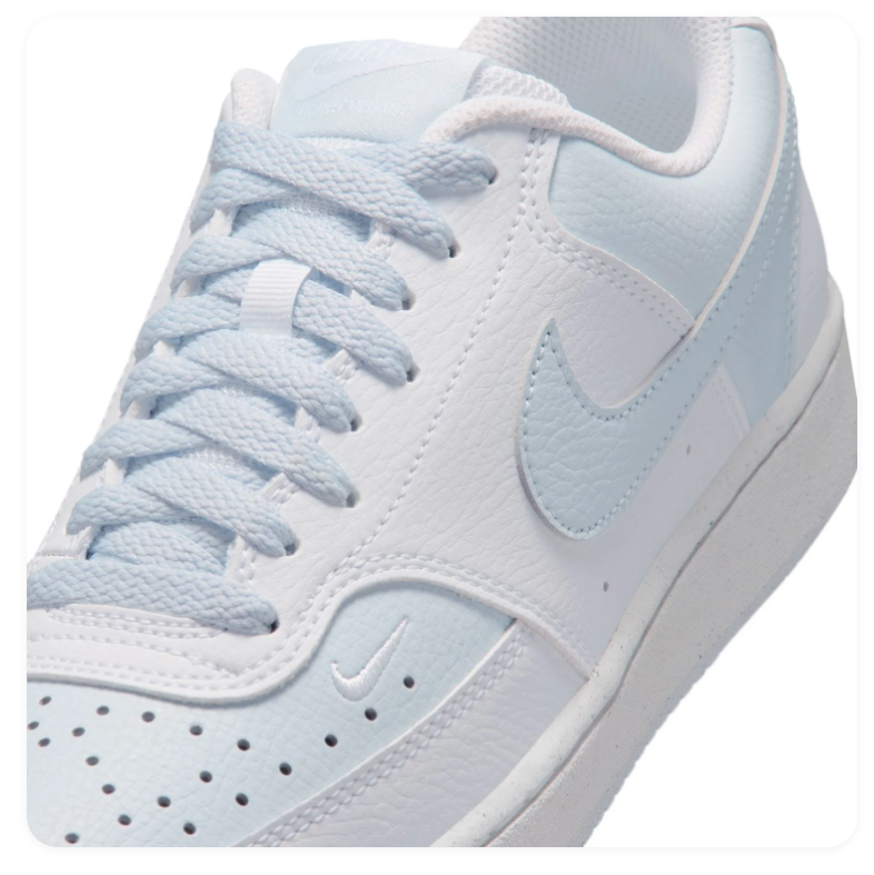 Nike Low-Top Sneakers - White & Pale Blue