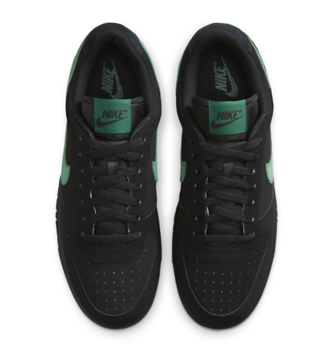 Nike Low-Top Sneakers - Black & Forest Green