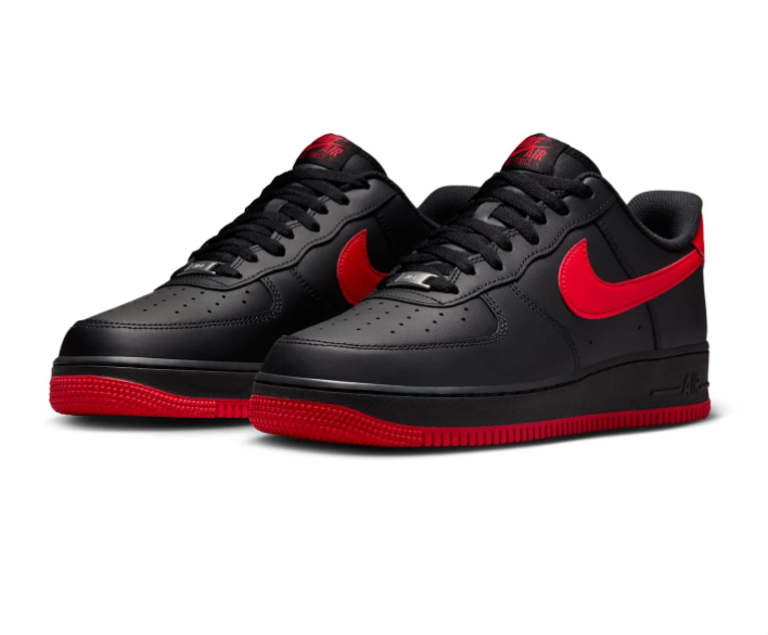 Nike Air Force 1 Low Sneakers - Black & Red