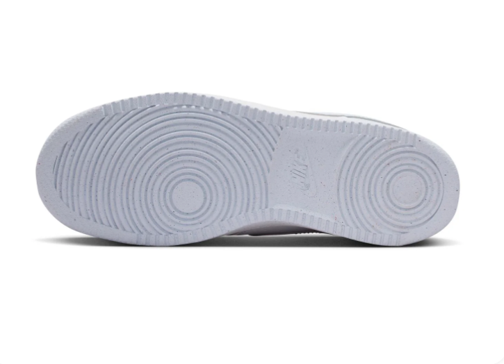 Nike Low-Top Sneakers - White & Pale Blue