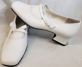 1.75" Abbey -- Women's Dress Shoe -- White