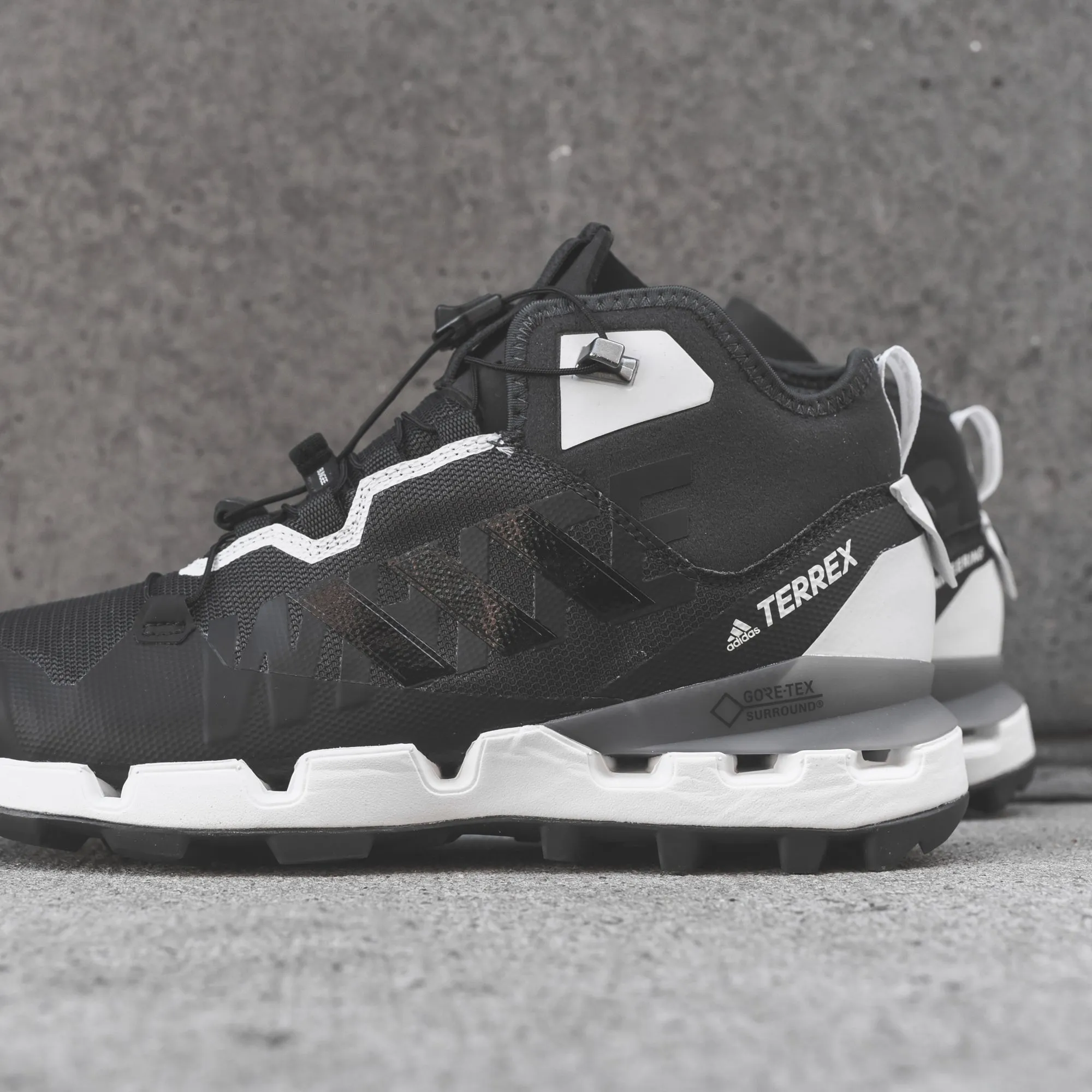 adidas Consortium x White Mountaineering Terrex Fast - Black / White