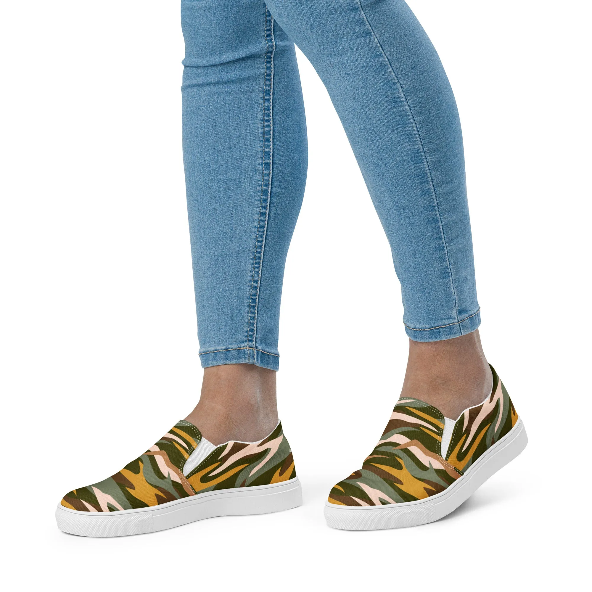 Green Camo Print Women's Sneakers, Best Women’s Slip-On Canvas Shoes, Ladies Canvas Shoes (US Size: 5-12)