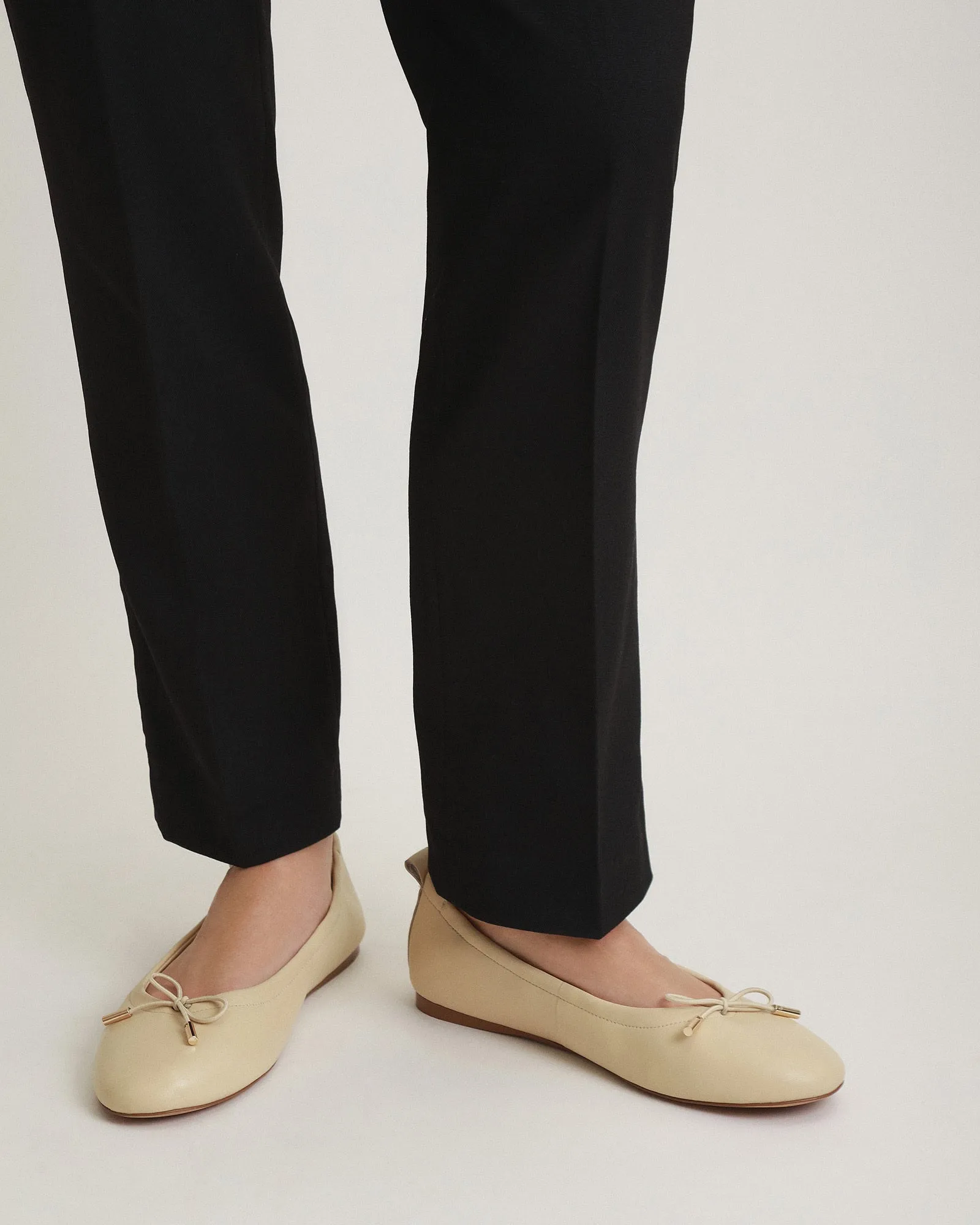 JOLIE CASUAL FLATS BUTTER LEATHER